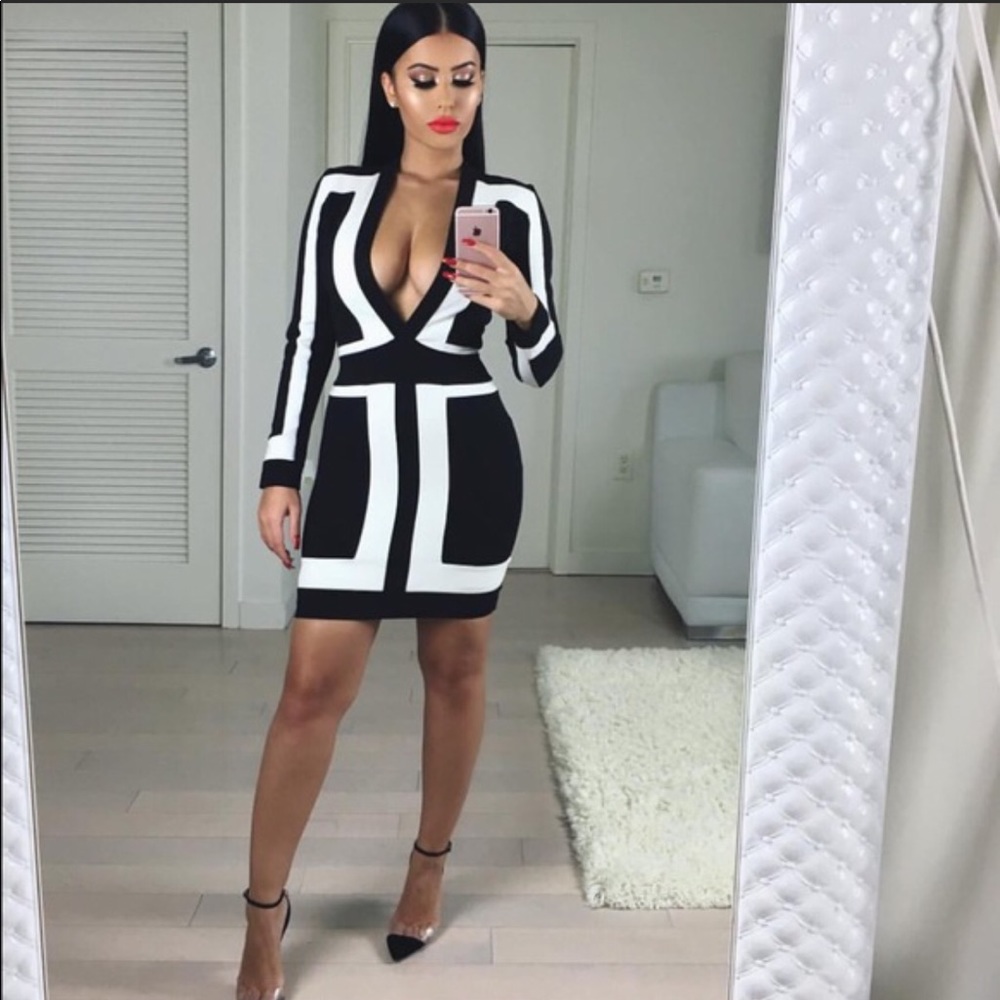 Windsor Block Color bodycon Deep V neck Mini Dress